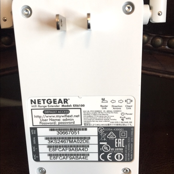 NETGEAR Router Extender - Picture 2 of 3